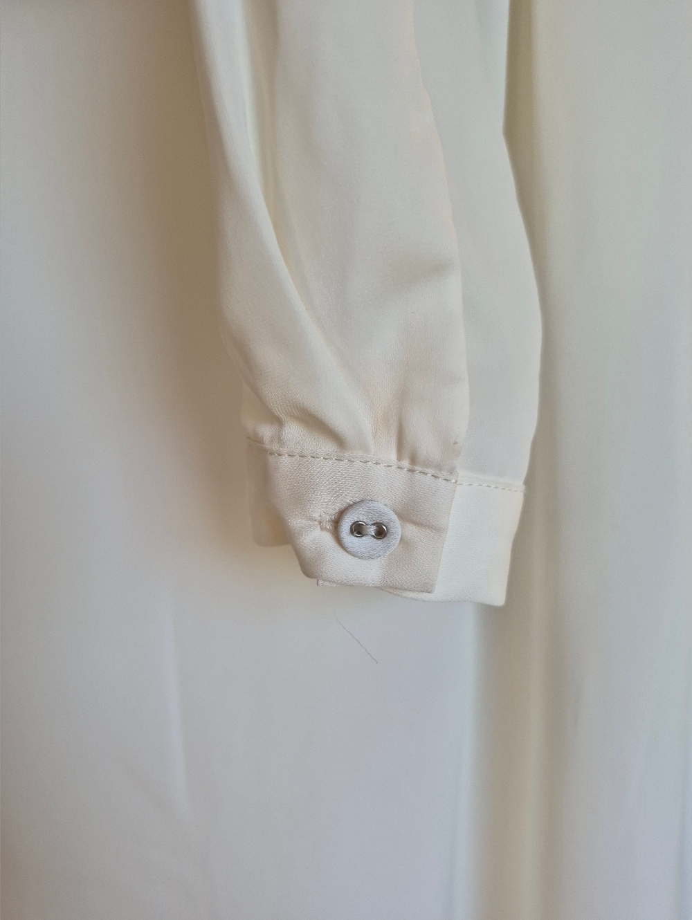 Women's Blouse Long Sleeve Tie-Up - Picture 7 of 8